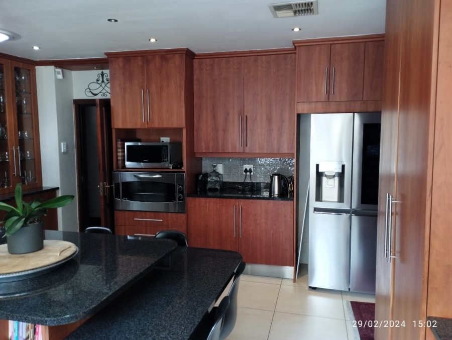 5 Bedroom Property for Sale in Cashan North West